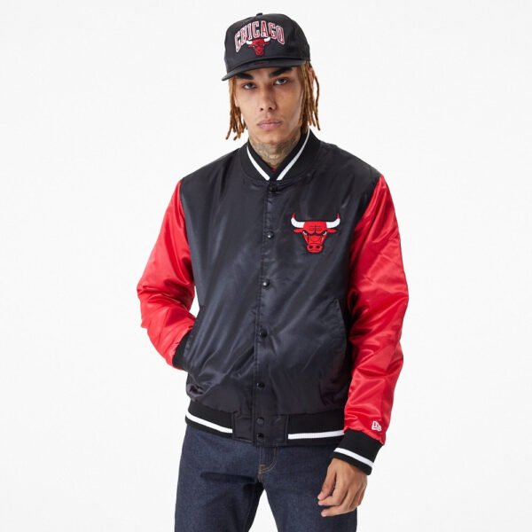 New Era - Satin Bomber Jacket - Chicago Bulls