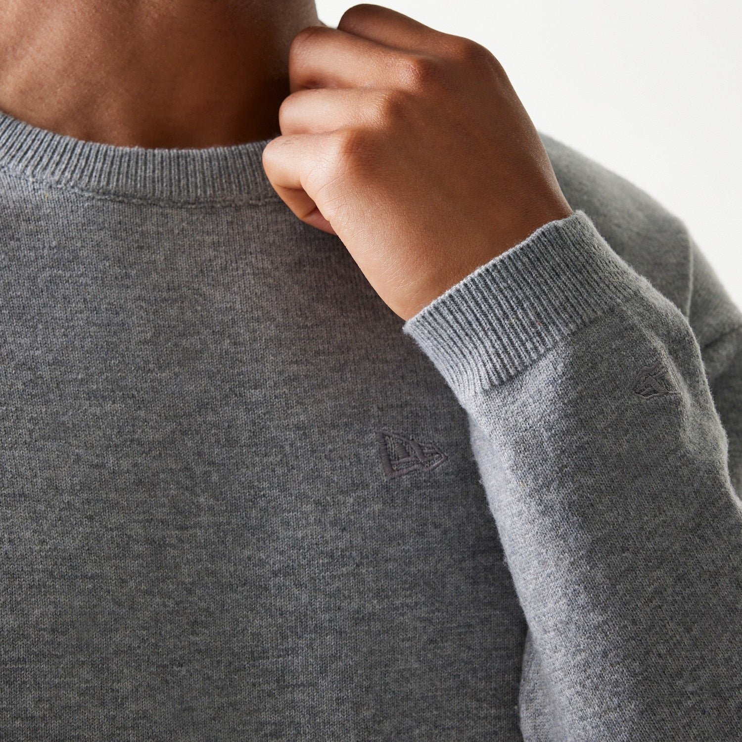 Essential Knit Sweater New Era Grey - Image 4