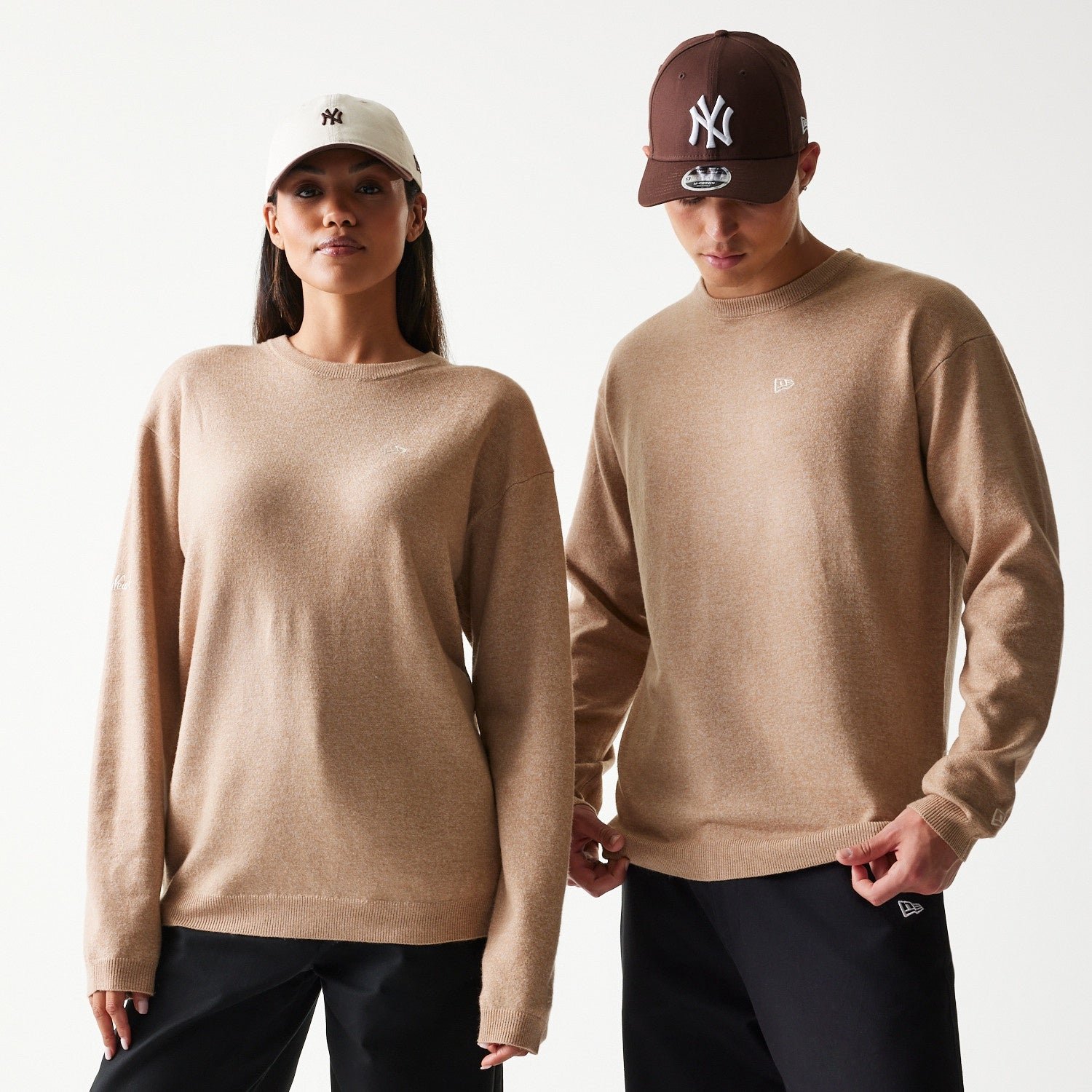 New York Essential Flag Sweater Beige New Era - Image 2