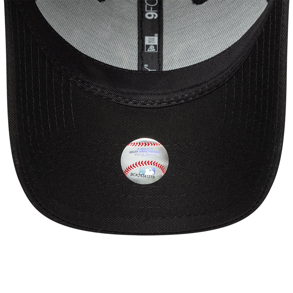 New York Yankees MLB Faux Pony Infill 9FORTY Strapback New Era Black/Animal - Image 5