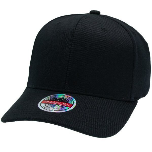 Branded Classic Red Snapback Mitchell & Ness Black