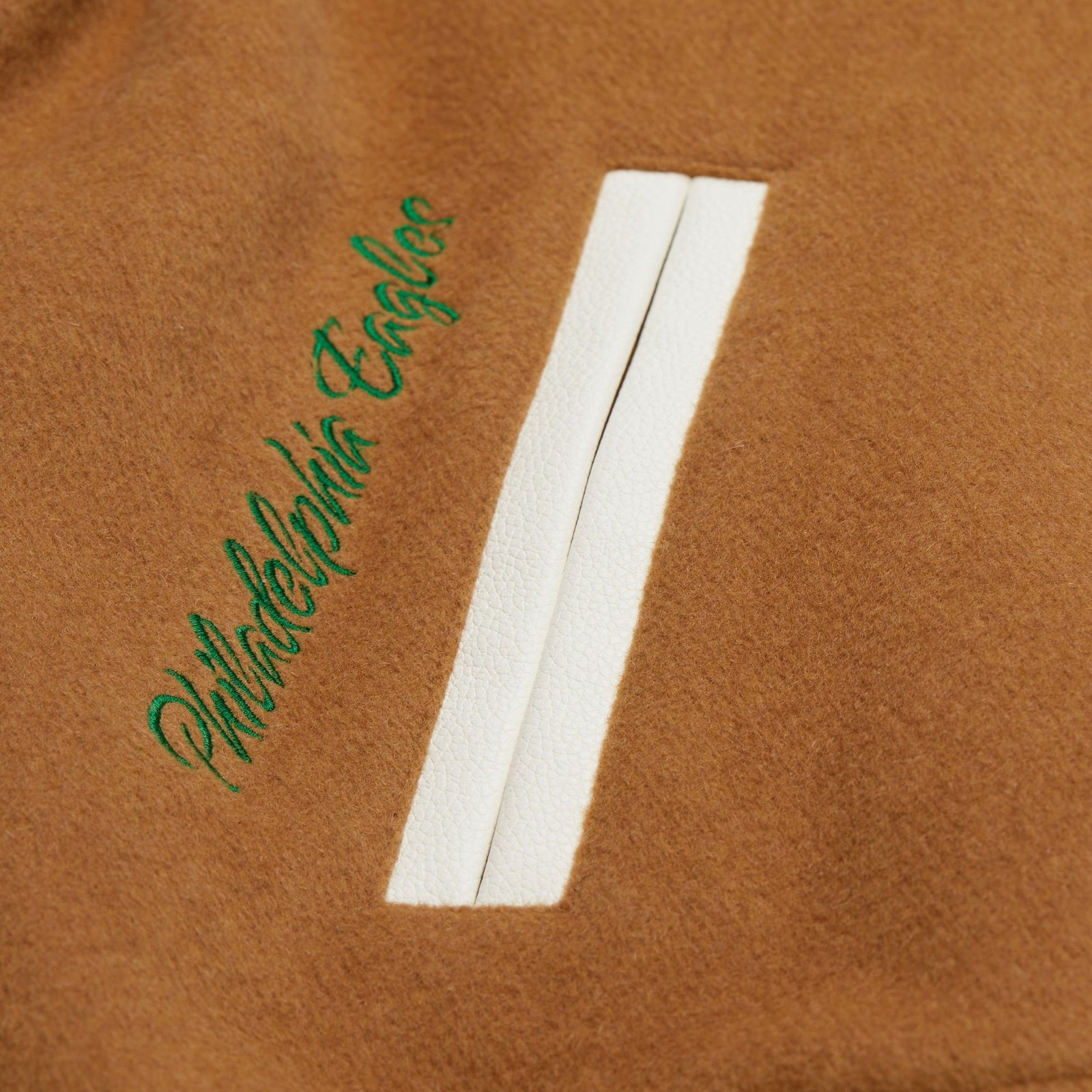 Philadelphia Eagles NFL Dusted Collection Varsity Jacket Vintage Logo Mitchell & Ness - 图片 5