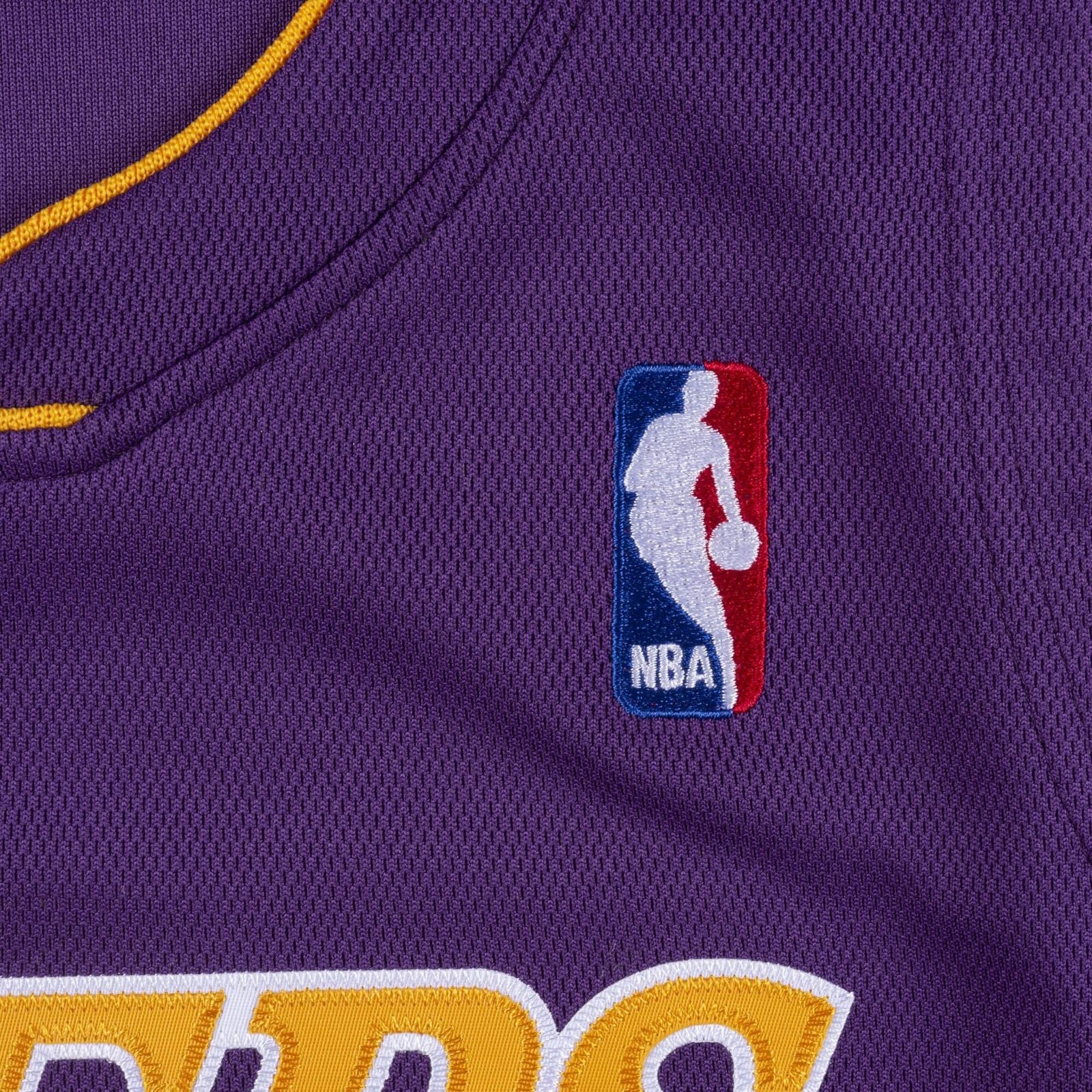 Mitchell & Ness - NBA Authentic Jersey - Los Angeles Lakers - Kobe Bryant - 2000 All Star Jersey #8 - Purple - Image 4