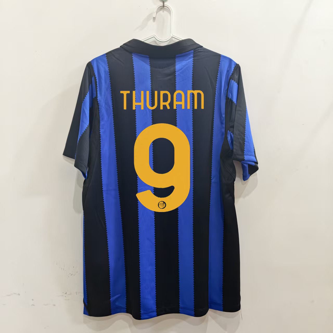 NIKE INTER MILAN MEN HOME 2026/27 JERSEY LAUTARO THURAM BARELLA - Image 2