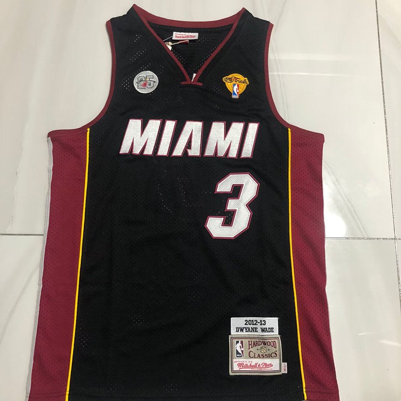 Naismith Hall of Fame Dwyane Wade Miami Heat Jersey Mitchell & Ness - Image 2