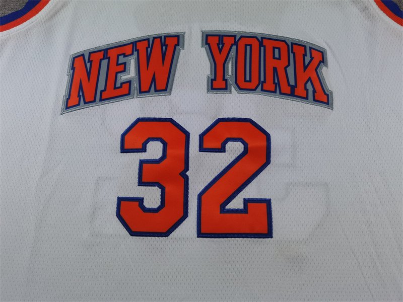 New York Knicks Karl-Anthony Towns Nike Embroidered NBA Star Jersey - Image 4